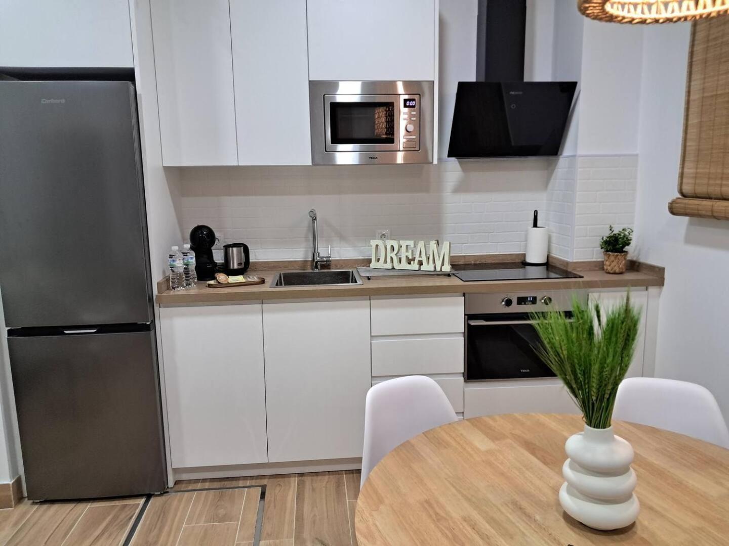 Coffee & Calm Triana Apartment Севілья Екстер'єр фото