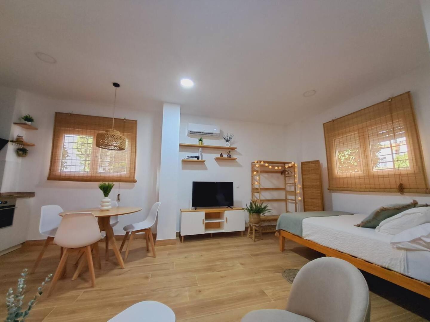 Coffee & Calm Triana Apartment Севілья Екстер'єр фото